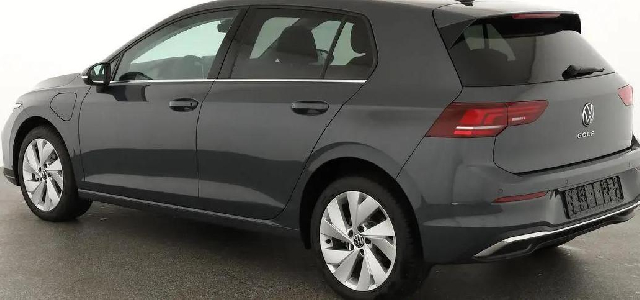 Golf 8 1.0 TSI 6-Gang LED Klimaautomatik Sitzheizung Parkpilot+Kamera uvm.. SOFORT